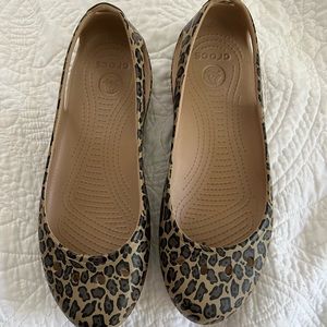 LIKE NEW Crocs ballet flat animal print - size 11